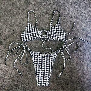 NWOT— OneOne Swimwear